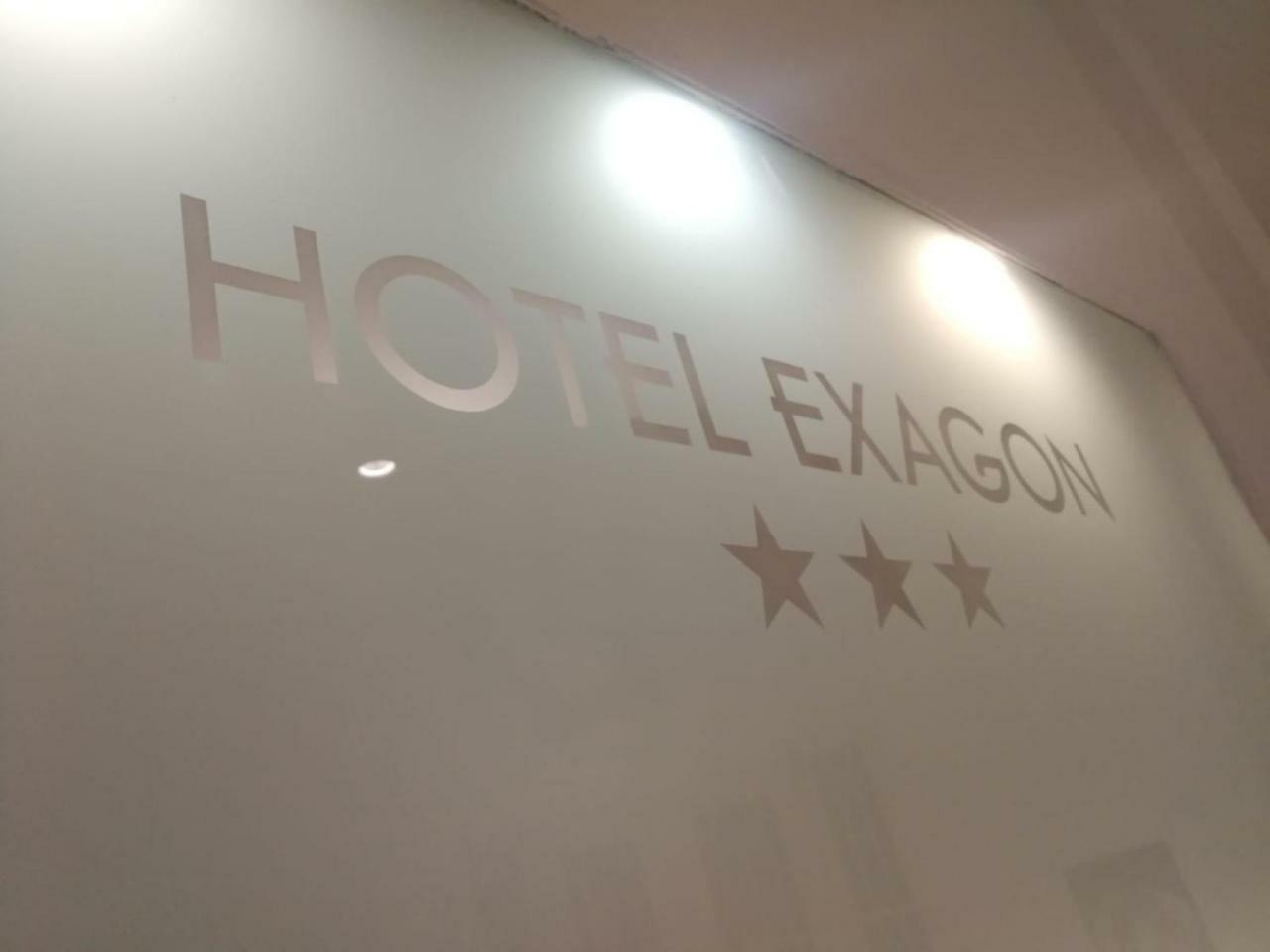 Hotel Exagon Flower 卡斯特沃托诺 外观 照片